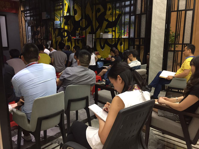 九洲国际官网瓷砖“学，无终点！生，一向歇”进建分享会顺利进行