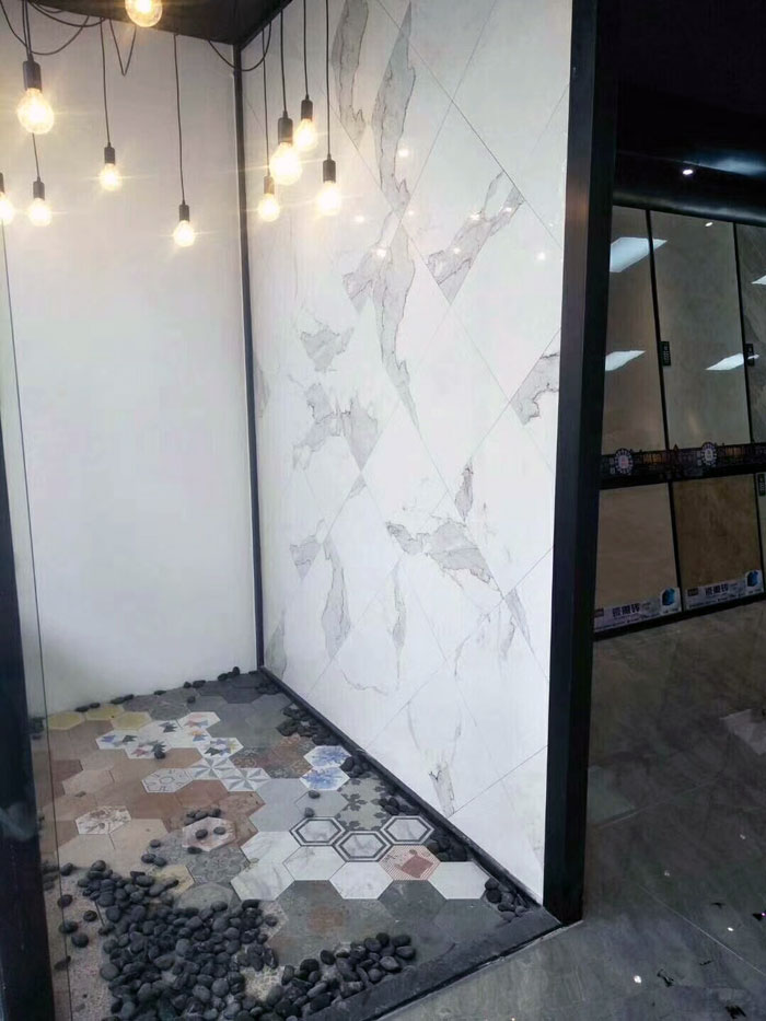 陶瓷一线品牌九洲国际官网瓷砖澄海店十一开业，好礼、优惠送一向