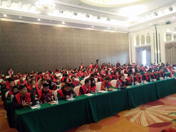 九洲国际官网瓷砖“大格局·大趋向·大刷新”2018年度经销商峰会圆满实现