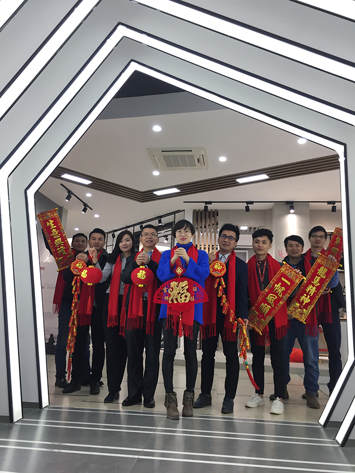 20180129103106906 九洲国际官网2017年终总结暨赞美大会盛大召开