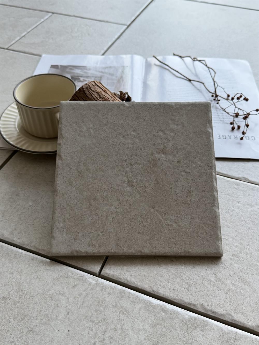 莱姆石米灰